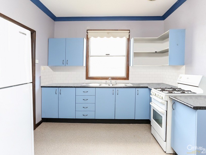 11 Neville Street, Rutherford NSW 2320