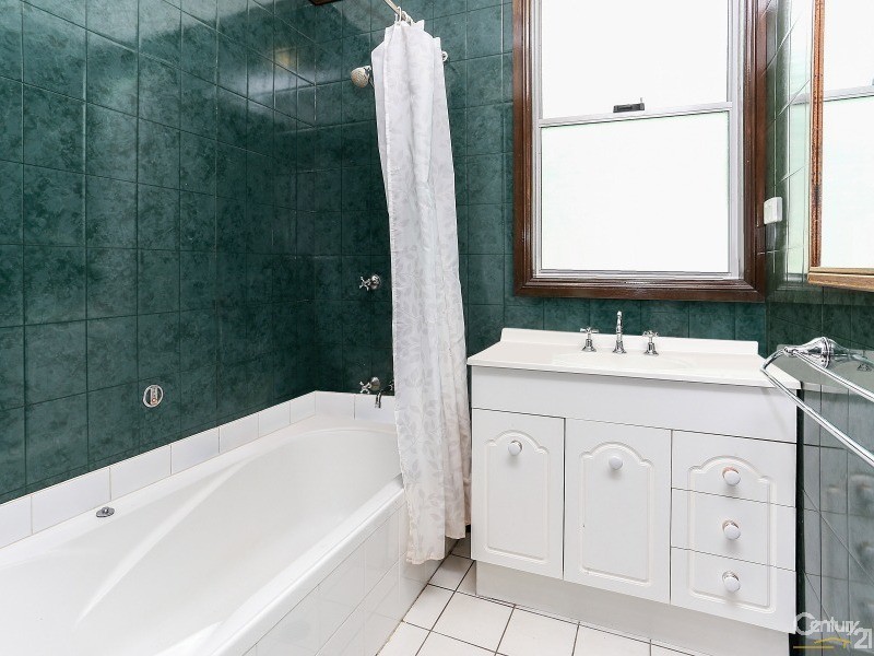 11 Neville Street, Rutherford NSW 2320