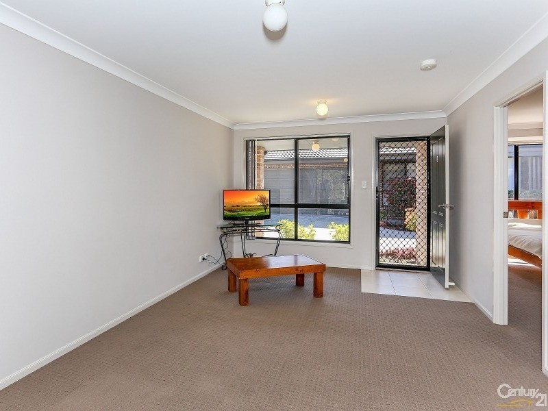6/15 Denton Park Drive, Rutherford NSW 2320