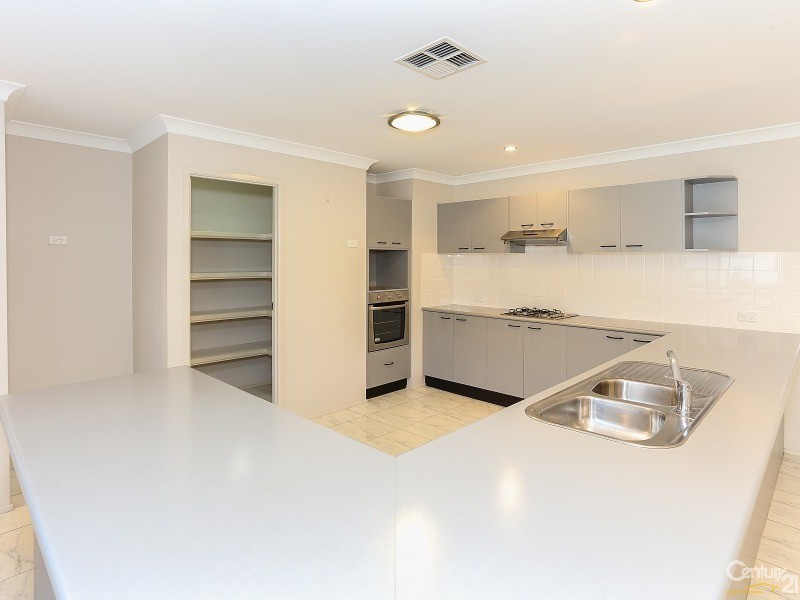 15 Lowe Street, Metford NSW 2323