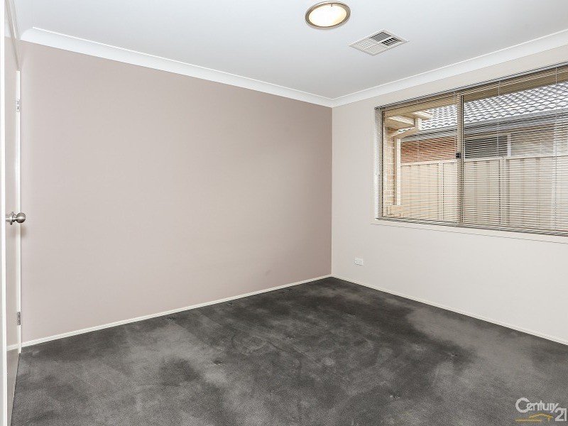 15 Lowe Street, Metford NSW 2323