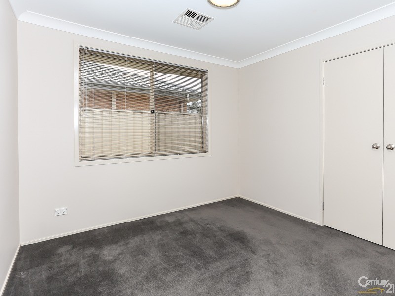 15 Lowe Street, Metford NSW 2323