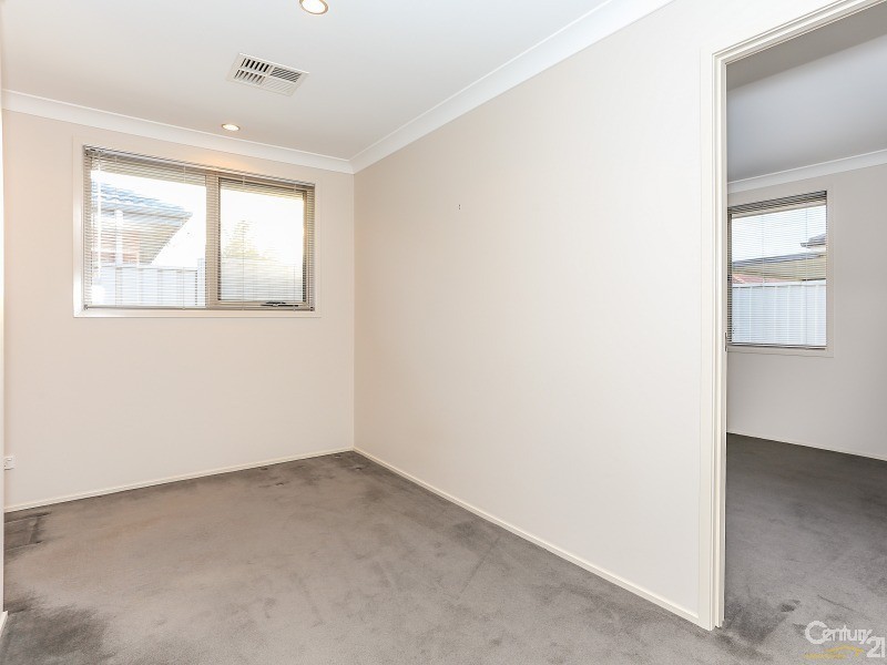 15 Lowe Street, Metford NSW 2323