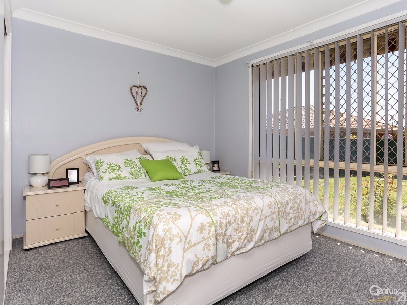 4/4 Justine Parade, Rutherford NSW 2320