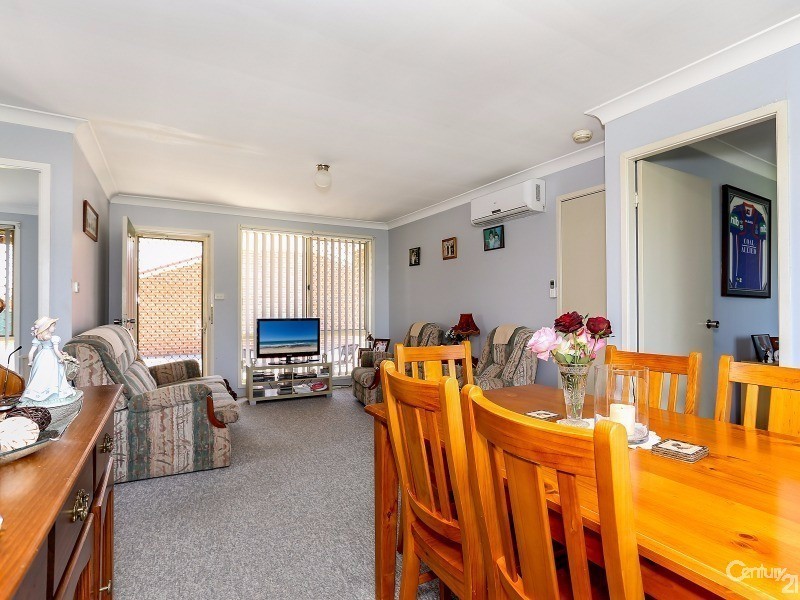 4/4 Justine Parade, Rutherford NSW 2320