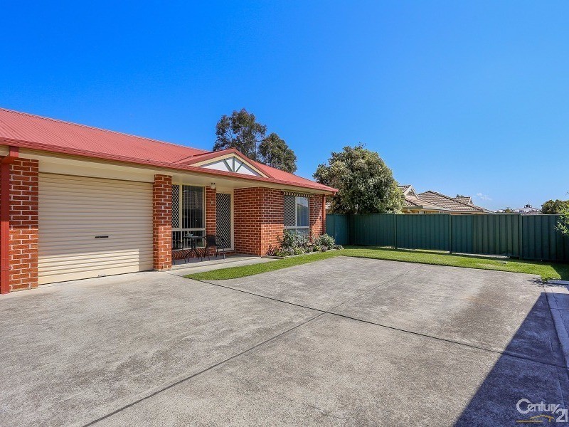 4/4 Justine Parade, Rutherford NSW 2320