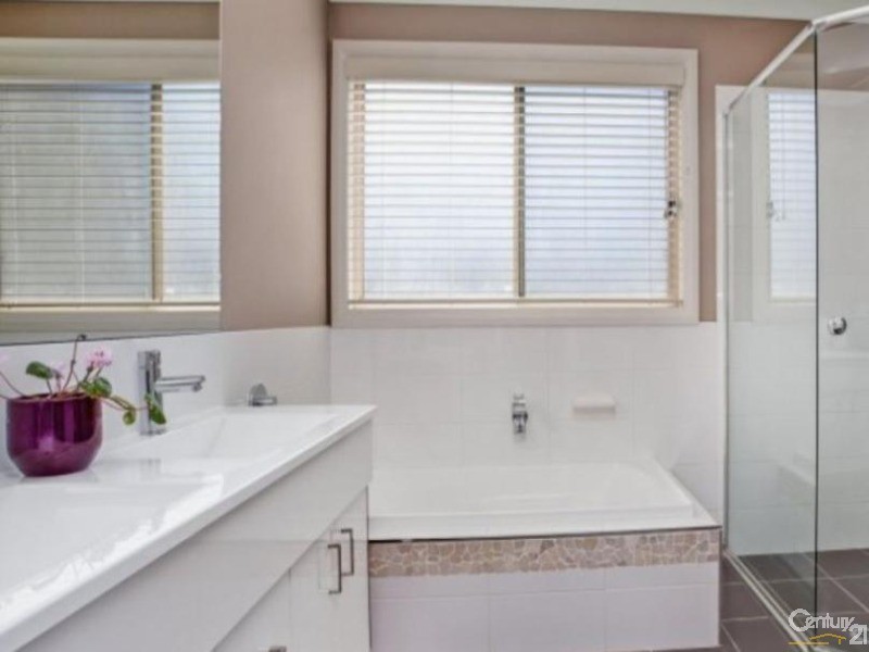 11 Waterford Close, Ashtonfield NSW 2323