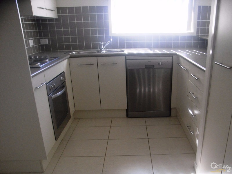 24/12 Denton Park Drive, Rutherford NSW 2320