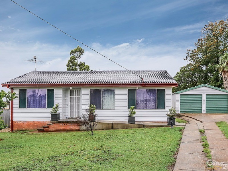 12 Buffier Crescent, Rutherford NSW 2320