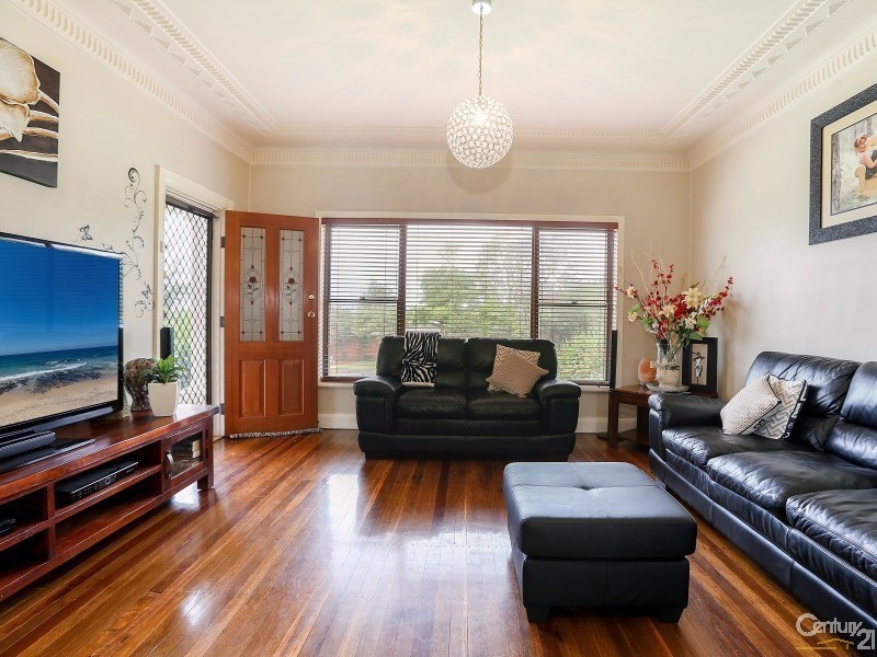 1 Second Avenue, Rutherford NSW 2320