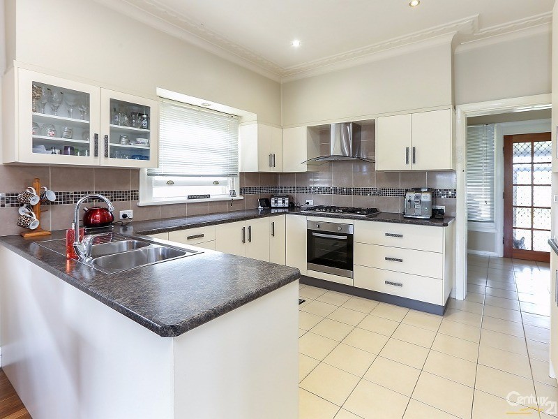 1 Second Avenue, Rutherford NSW 2320