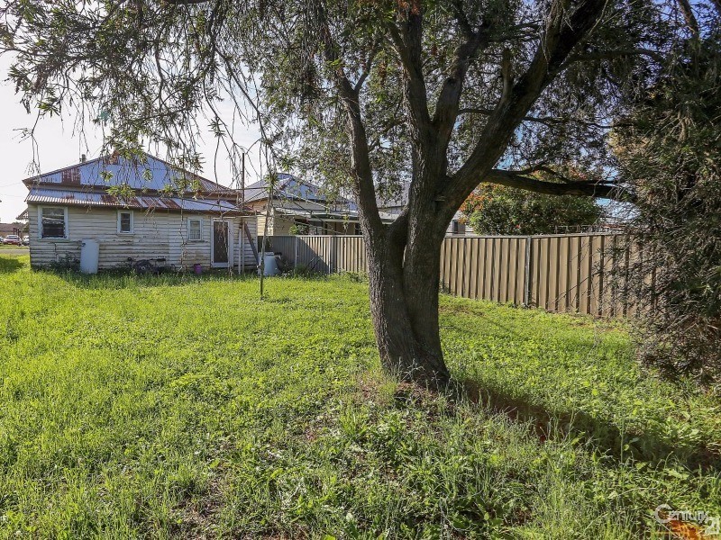 7 Station Street, Weston NSW 2326