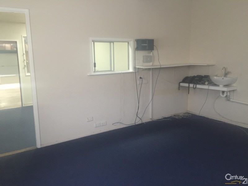 2 William Street, East Maitland NSW 2323