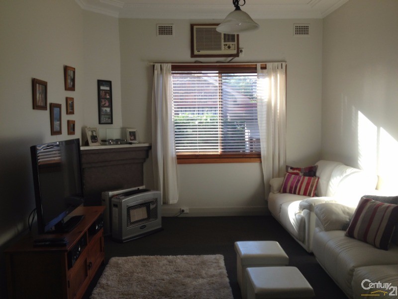 33 Day Street, East Maitland NSW 2323