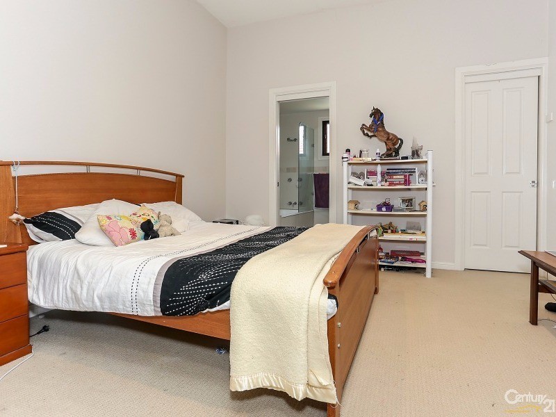 14 Sinclair Street, East Maitland NSW 2323