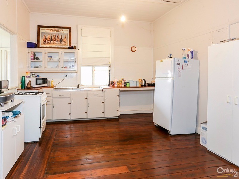 14 Sinclair Street, East Maitland NSW 2323