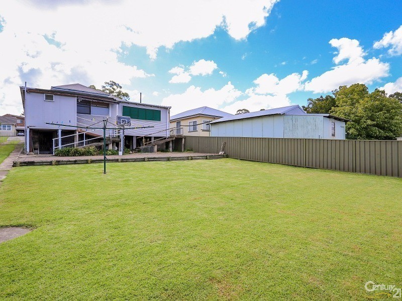 14 Sinclair Street, East Maitland NSW 2323