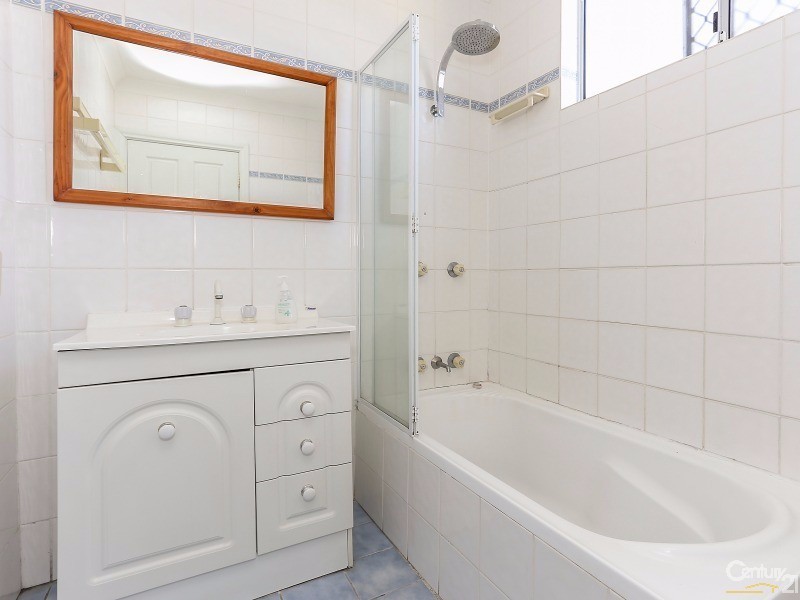 60 Government Road, Weston NSW 2326