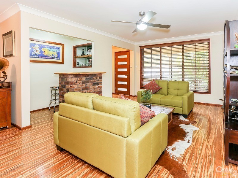 37 Adele Cres, Ashtonfield NSW 2323