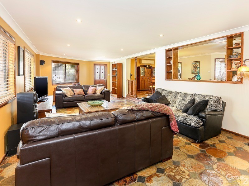 37 Adele Cres, Ashtonfield NSW 2323