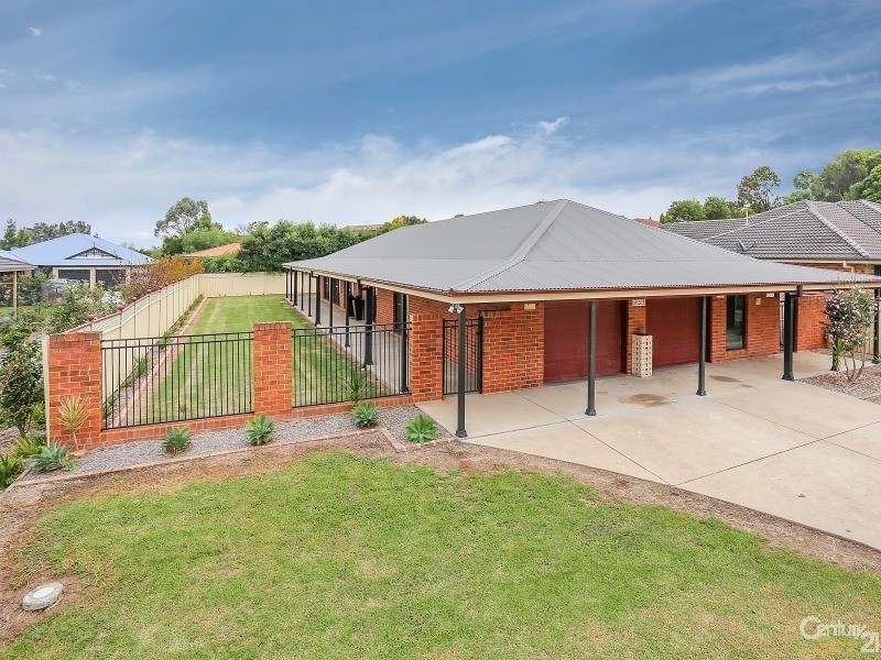 55 Largs Ave, Largs NSW 2320
