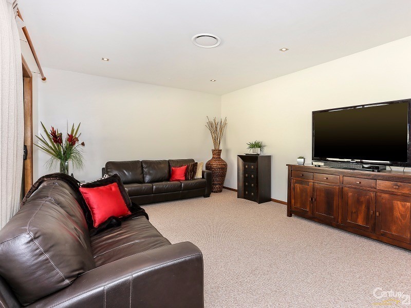 55 Largs Ave, Largs NSW 2320