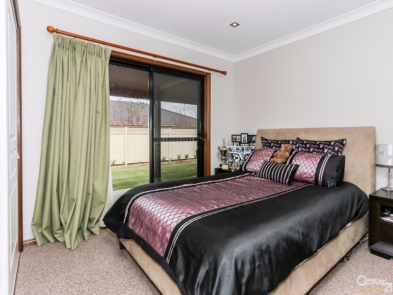 55 Largs Ave, Largs NSW 2320