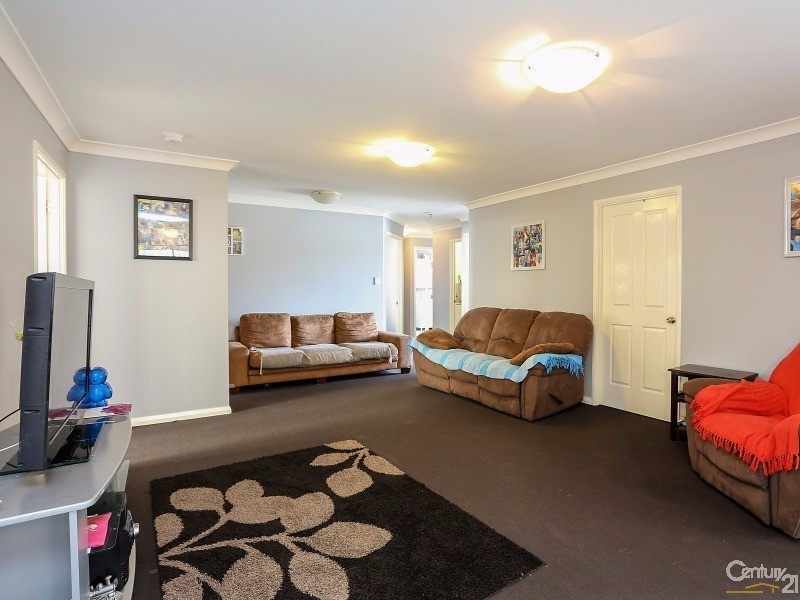 59B Squadron Crescent, Rutherford NSW 2320