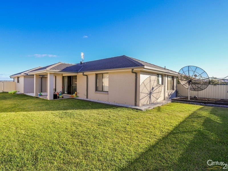 14 Brittany Avenue, Rutherford NSW 2320