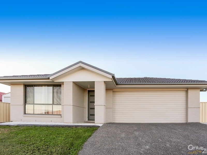 14 Brittany Avenue, Rutherford NSW 2320