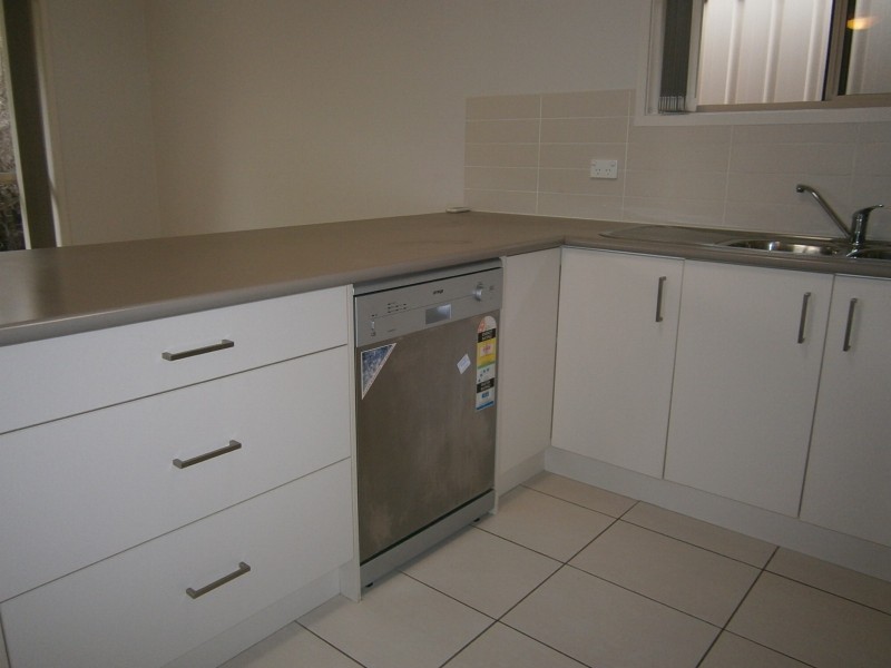 16 Lonsdale Place, Kurri Kurri NSW 2327