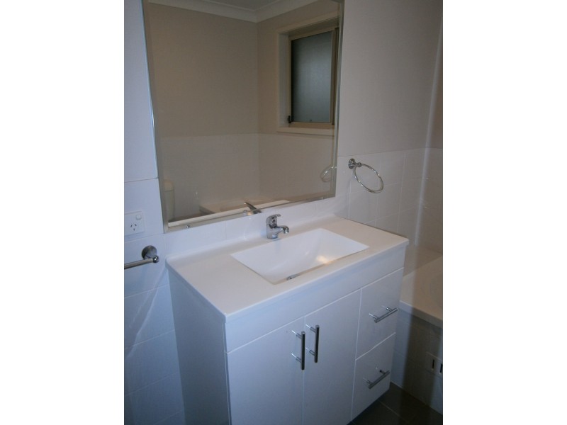 16 Lonsdale Place, Kurri Kurri NSW 2327