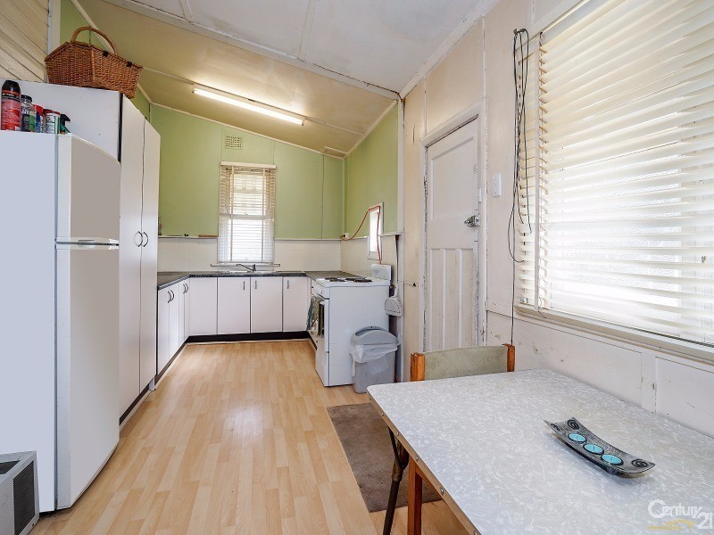 77 Edward Street, Kurri Kurri NSW 2327