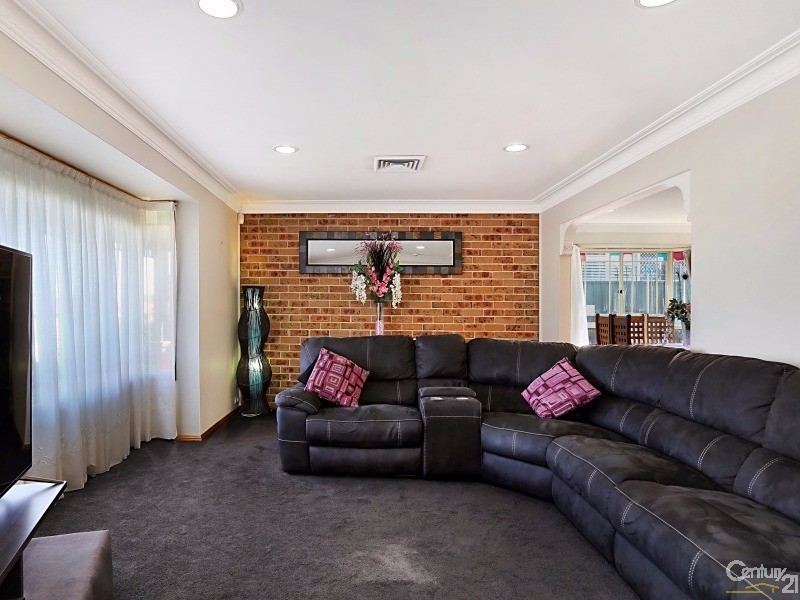 27 Fairfax Street, Rutherford NSW 2320