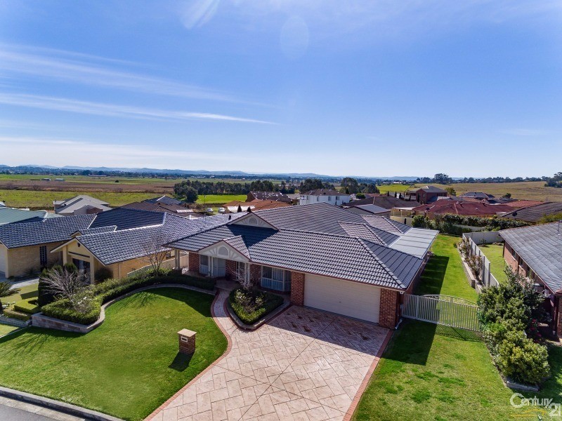 63 Turnbull Drive, East Maitland NSW 2323