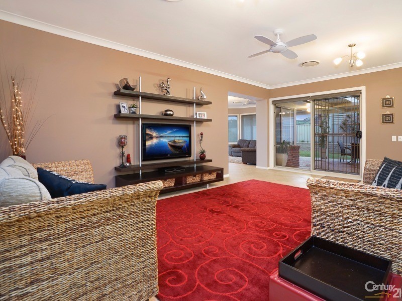 63 Turnbull Drive, East Maitland NSW 2323