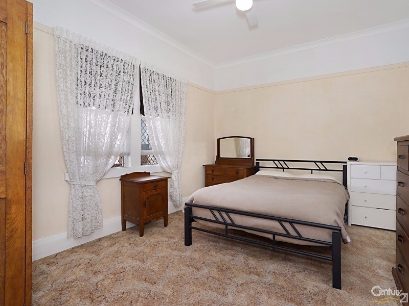 32 Elizabeth Street, Telarah NSW 2320