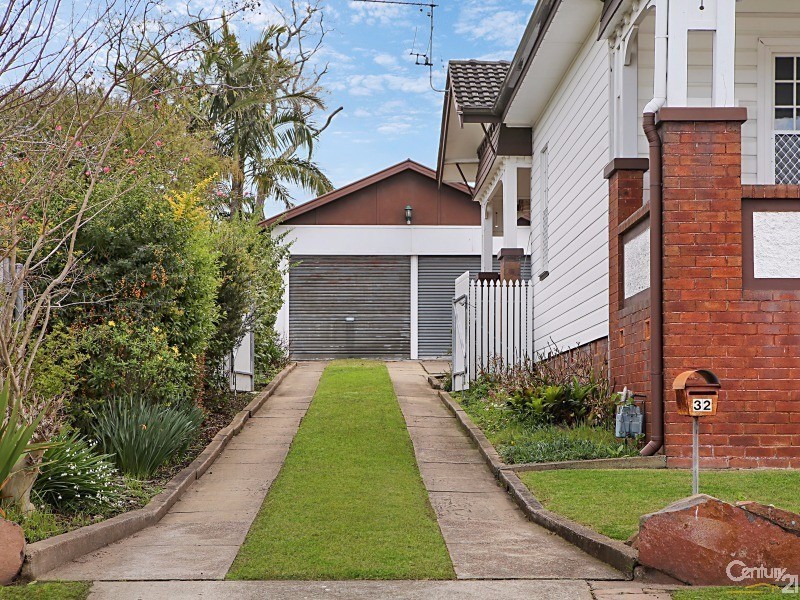 32 Elizabeth Street, Telarah NSW 2320