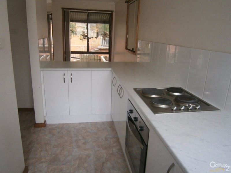 2/15 Card Crescent, East Maitland NSW 2323