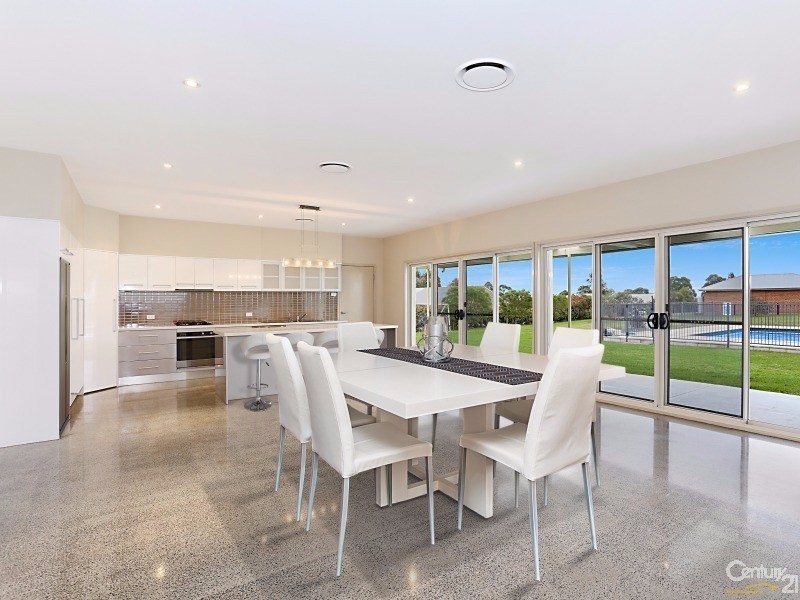 16 Tranquil Close, Louth Park NSW 2320