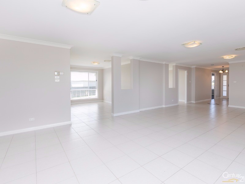 15 Fullford Cove, Rutherford NSW 2320