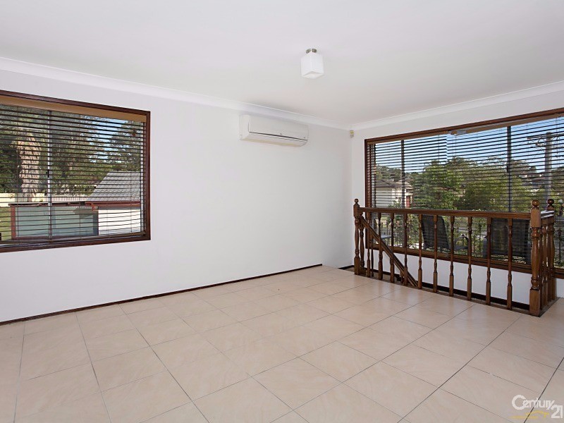 10 Buffier Cresent, Rutherford NSW 2320