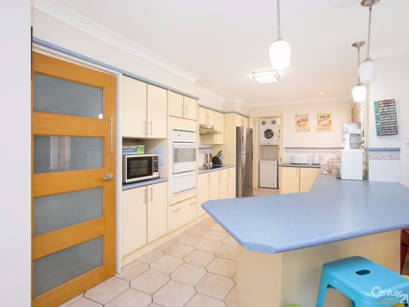 1 Lauren Close, Rutherford NSW 2320