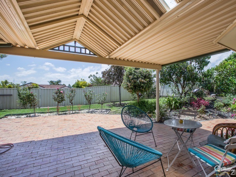 1 Lauren Close, Rutherford NSW 2320