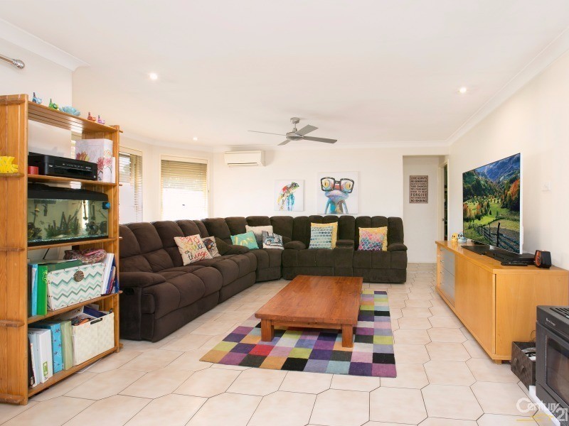 1 Lauren Close, Rutherford NSW 2320