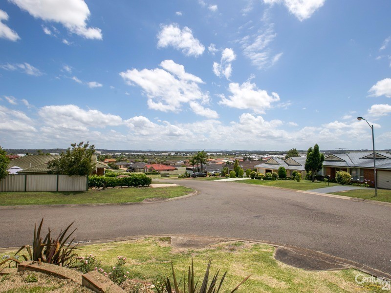 1 Lauren Close, Rutherford NSW 2320