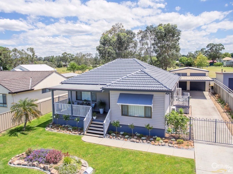 11 Hunter Close, Lochinvar NSW 2321
