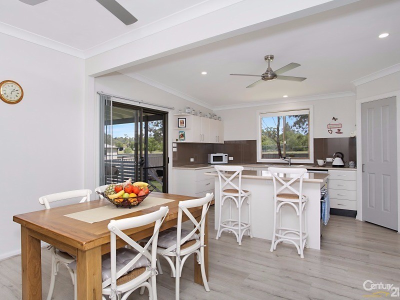 11 Hunter Close, Lochinvar NSW 2321