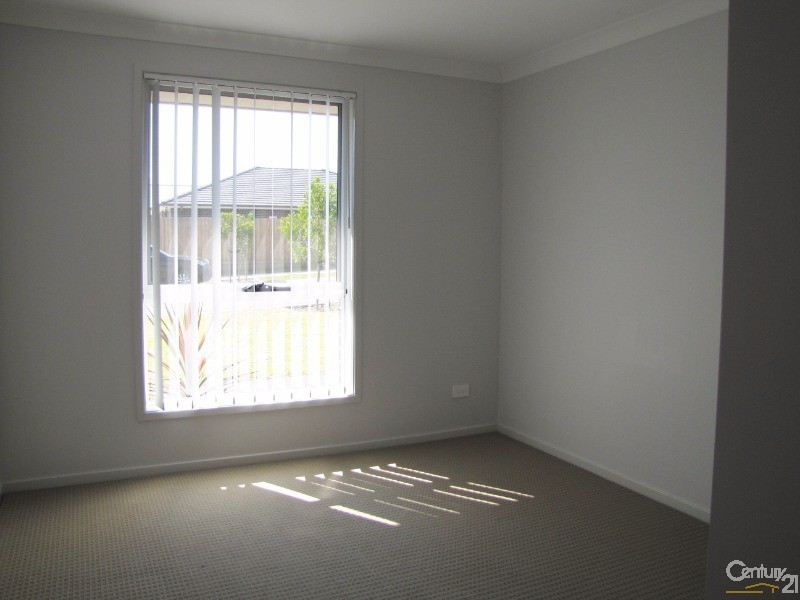 8 Damsel Street, Chisholm NSW 2322