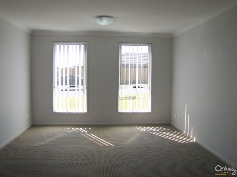 8 Damsel Street, Chisholm NSW 2322